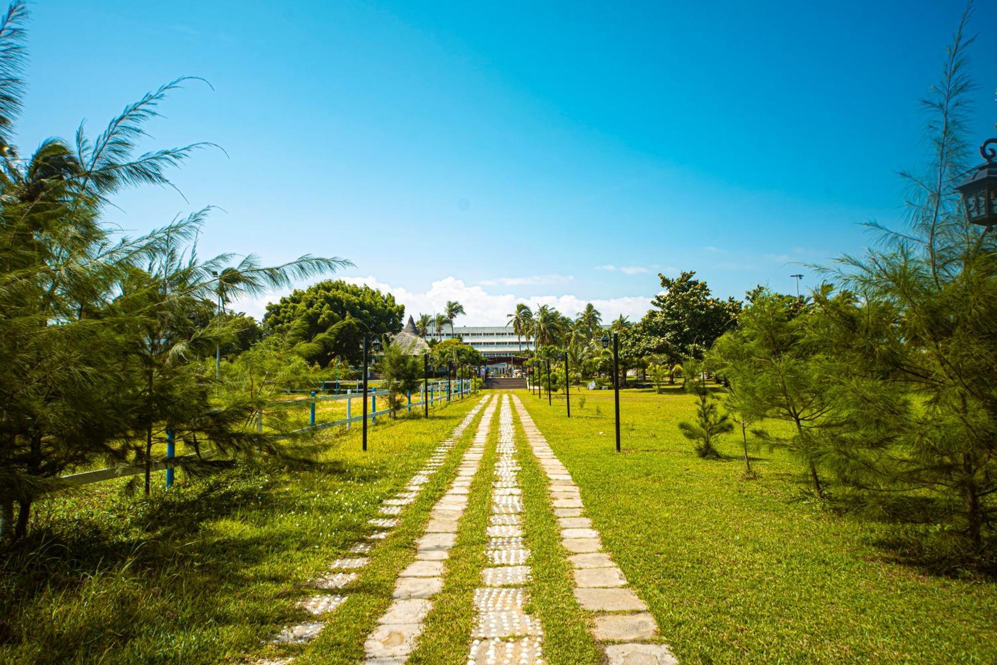 Hotel Sarakawa Lomé Exterior foto