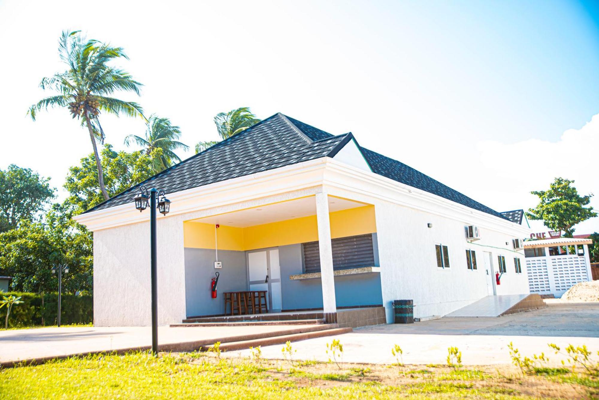 Hotel Sarakawa Lomé Exterior foto